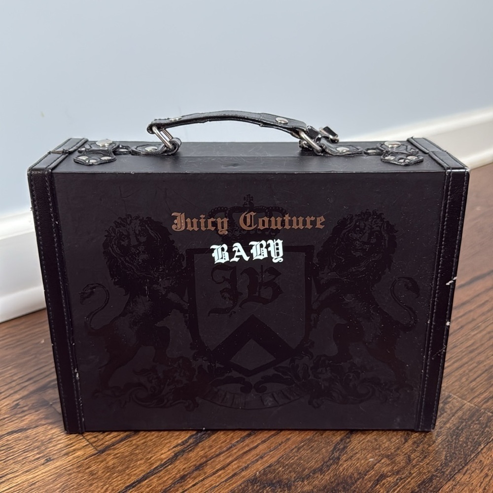 NIB Juicy Couture 3 Piece Set - Coveralls/Hat/Booties Gift Set - Picture 12 of 12